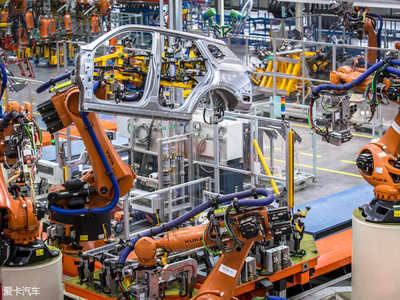 高端對話 景瑤解讀華晨“i時代”戰略下的新能源開發與邁進之路